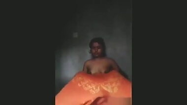 DESI INDIAN SISTER REMOVE SALWAR