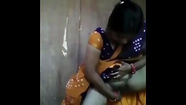 Indian girl pussy fingering