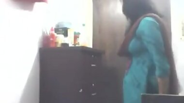 desi babe open on camera and boobs play and pussy fingring