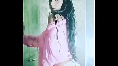 Poonam pandey bigg boss actress showing her ass