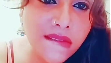 Tamil aunty teasing with her boobs in tiktok