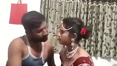 Pakistani Couple Making video on first night of marriage Suhag raat