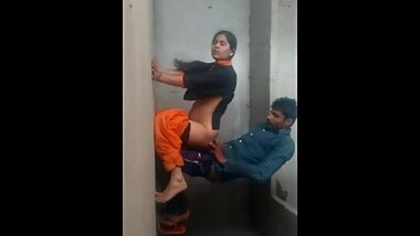 Desi guy trying to fuck her ass