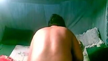 Desi Looking Girl Showing her hot Figure