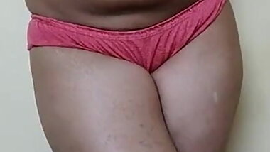 Desi wife fingering pussy