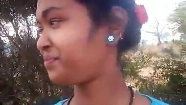 Desi Girl outdoor with bf