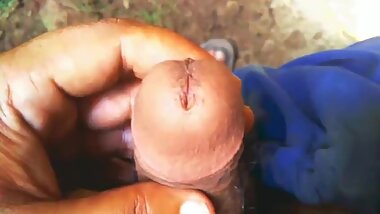 desi boy masturbation in village