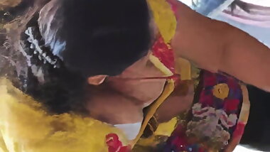 hot desi maid cleavage