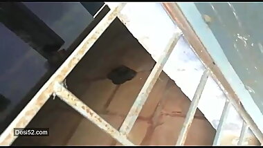 Desi old man fucking class room caught