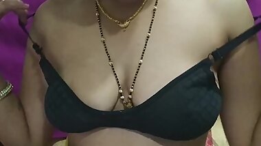 Indian desi bhabhi sexy moment on bed