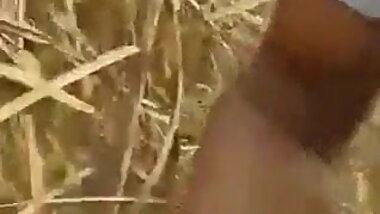 Desi Cute Bhabhi Outdoor Fucking by her boyfriend