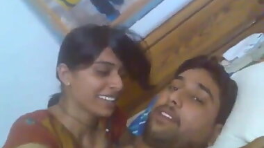 Dost ki Gf k Sath maje Kiye