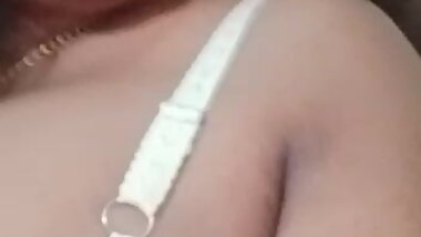 Mallu housewife with lover