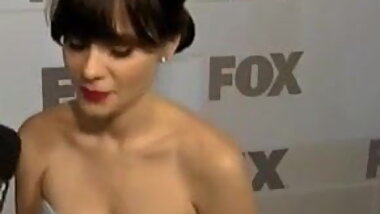 Busty Sex-Goddess Zooey Deschanel Getting Down On Her Knees