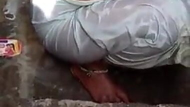 desi bhabhi bath .com