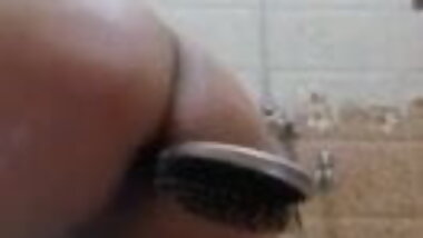 Desi house wife masturbation with huge dildo