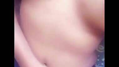 Desi girl hot selfie with boobs show