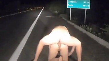 lockdown me gf ko Bula Kar beech road pe chhoda doggi style