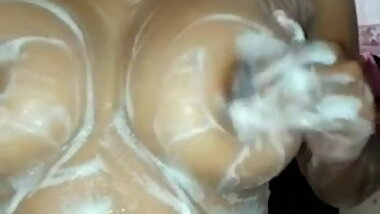 beautiful desi girl bathing