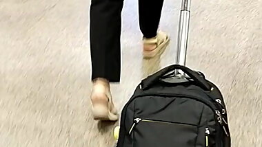 Married desi raand honeymoon par jaati hui Desi Gaand