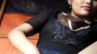 Desi gf show her pussy