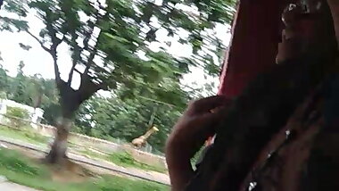 Dick flashing to Desi girls in auto