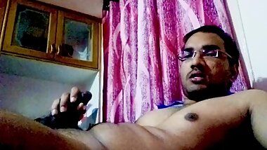 Desi Cum 1