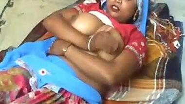 DESI VILLAGE BHABHI BIG BOOBS