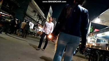 DESI TEEN BIG ASS IN TIGHT JEANS