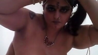 Desi aunty nude nagin dance
