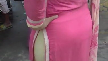 Desi salwar girl tight ass view