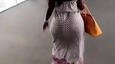 Desi black Aunty ki gaand