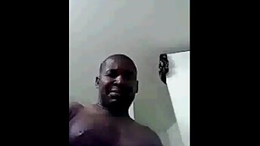 Geston desir en pleine masturbation et ejaculation comment me trouvez vous