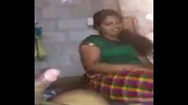 Mallu young aunty cheating with young neighbour boy with clear audio part 1
