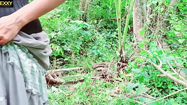 sr lankan desi girl outdoor pissing ????? ????? ????? ???? ?? ?????