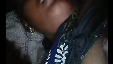 Desi bhabhi boob sowing hasbaind