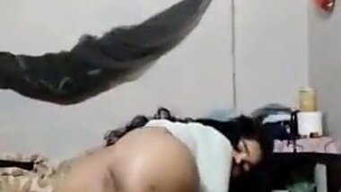 Desi cute girl shows her boobs and pussy
