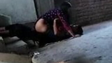 Teen girl fuck on top of roof