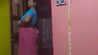 Aunty changing cloth