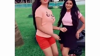 Sri lankan sexy actress Rashiprbha (Hot Dance)