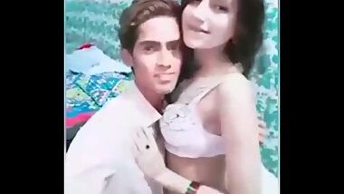 Indian butiful lovers leaked mms during quarentine