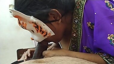 INDIAN HINDI WIFE BLOWJOB DESPERATE SEX WITH BOYFRIEND