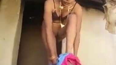 Indian desi aunty...