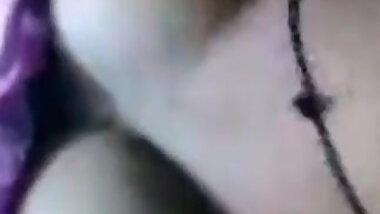 Desi bhabi fingering pussy video call