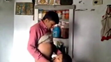 Desi Punjabi bhabi fuck at home