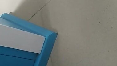 Desi hot gaand in SBI bank part 1 huge ass